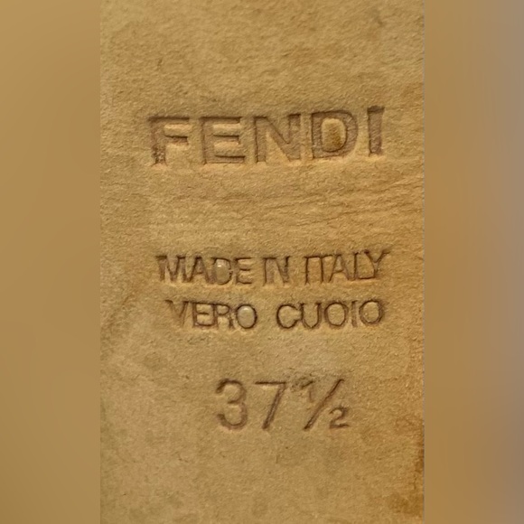 FENDI BICOLOR CROSSBAND PLATFORM HEELED SANDALS IN TAN/BLACK - Picture 5 of 5